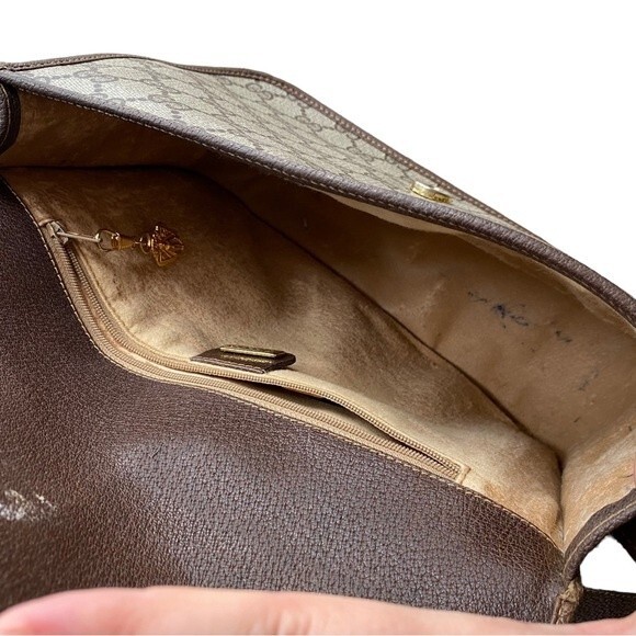 Vintage Gucci Shoulder Bag Flap Closure Classic‎ Brown Monogram - Picture 8 of 11